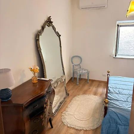 Lo Specchio Del Apartment